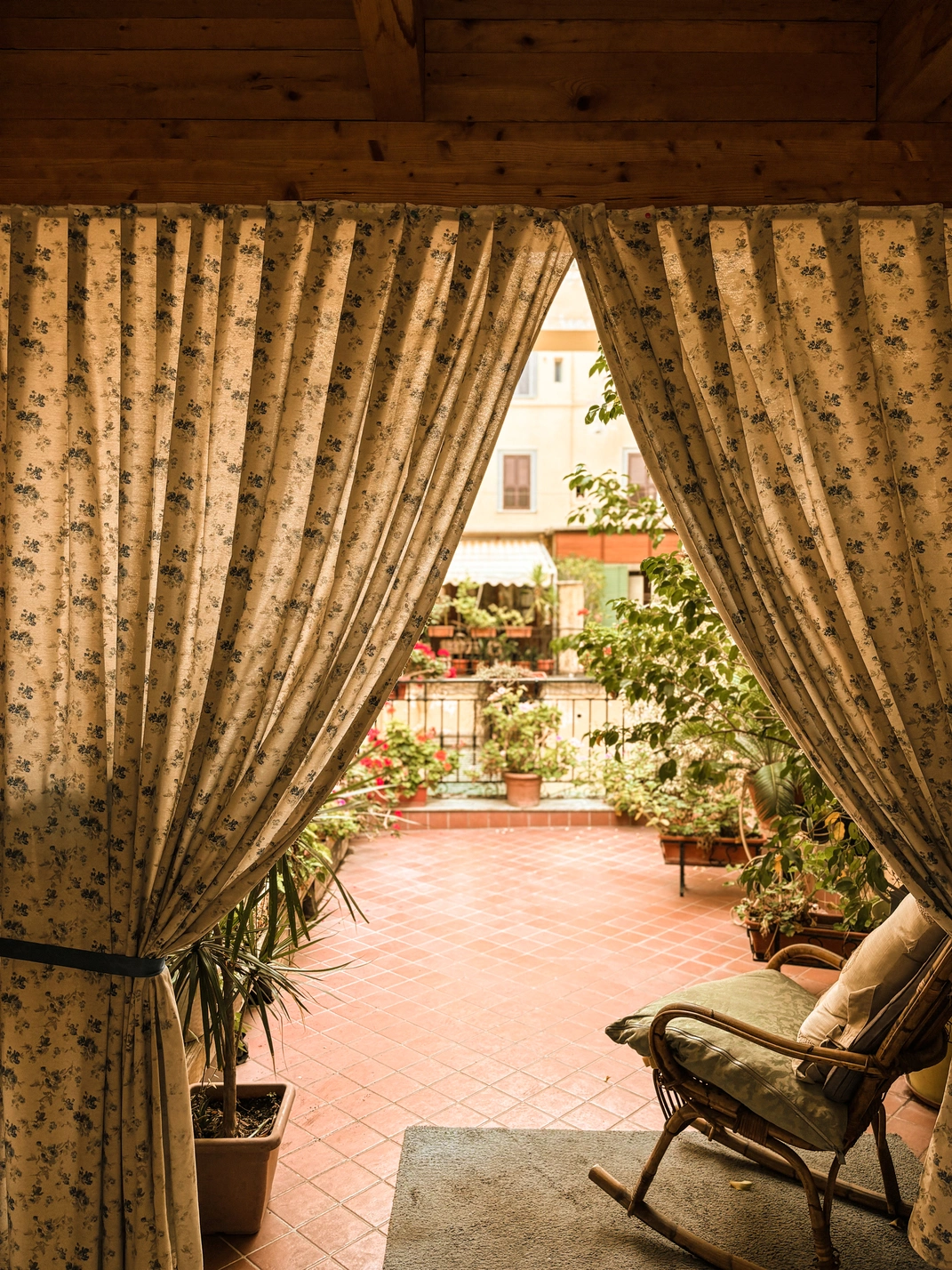 Naples: Royal Gismonda Lounge image 7